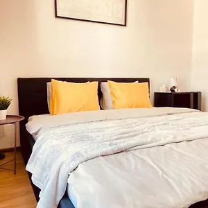 Spacious,stylish And Comfortable 2 With Million Dollar View Апартаменты